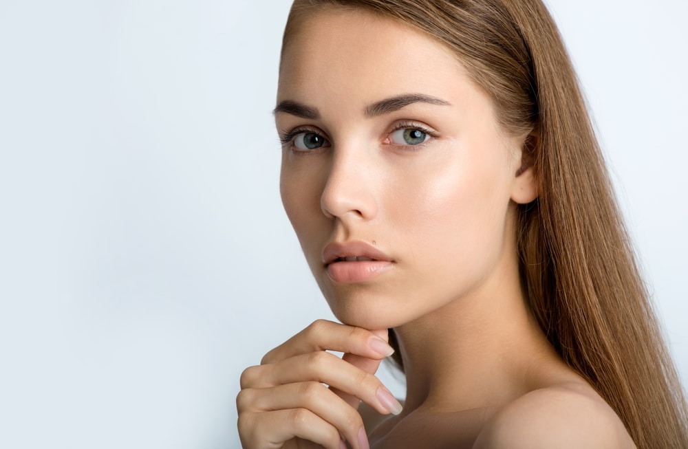 Woman with clear skin from SkinPen Microneedling in Littleton, CO